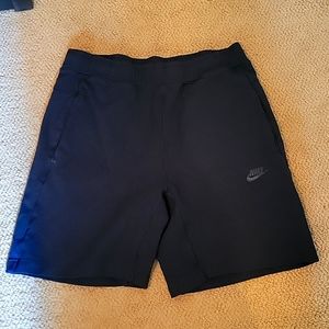 Nike Tech Fleece Black Shorts Size Medium